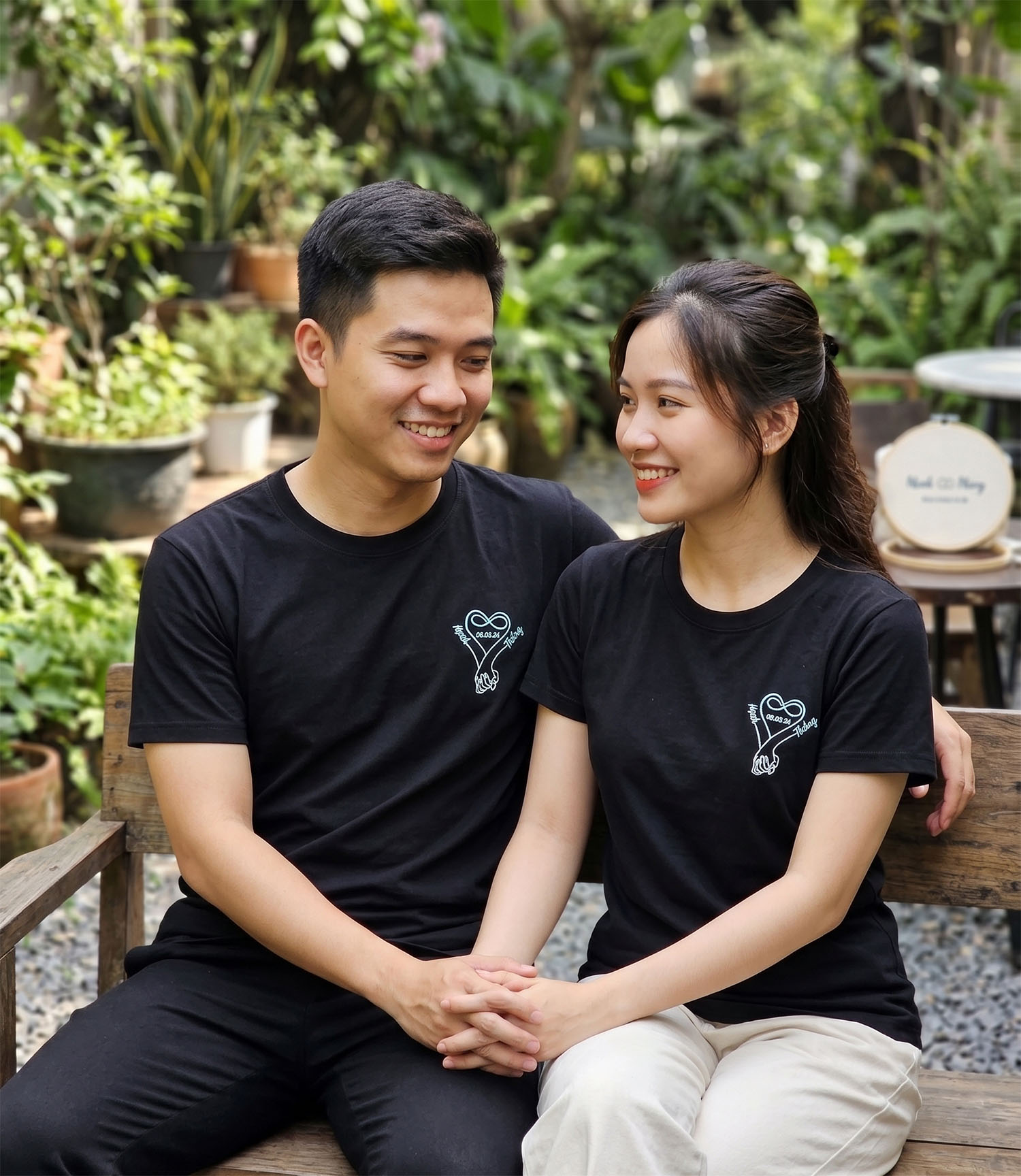 Thêu logo 2–3 màu