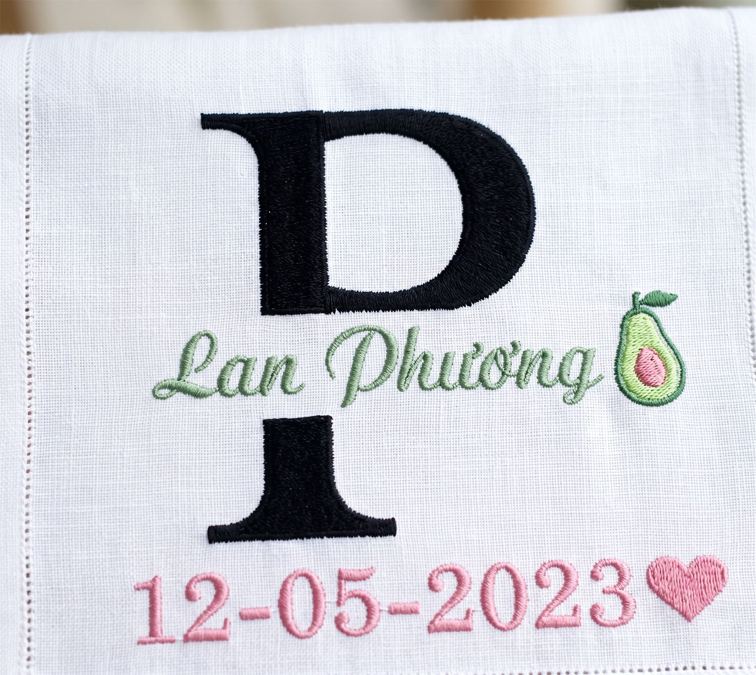 Áo Thêu Tên, Chữ Cái Lớn Theo Tên, Ngày Tháng Năm Sinh - S - Đen