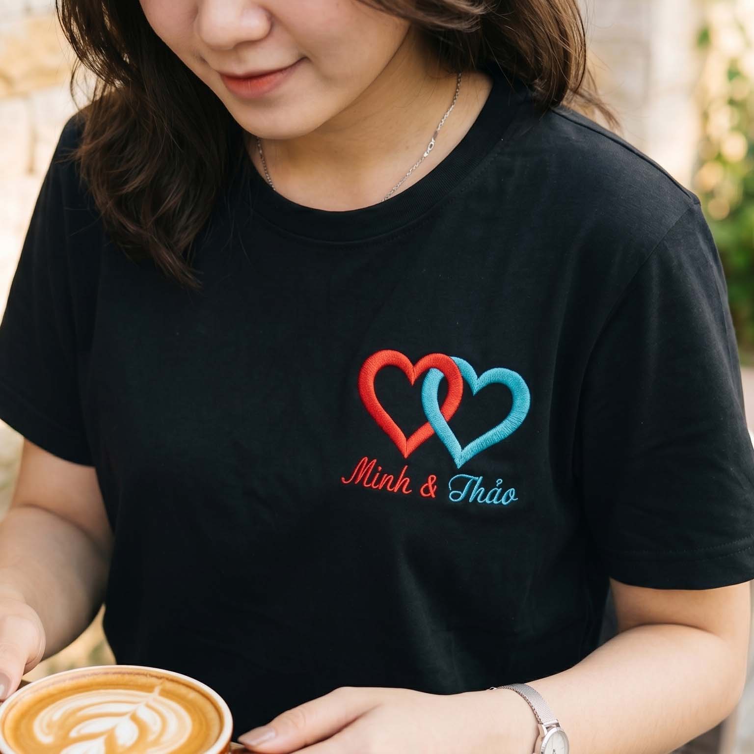 Áo Thêu Tên, Hình Trái Tim Lồng Ghép Cho Cặp Đôi 1