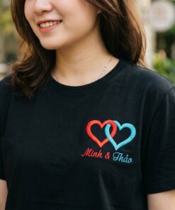 Áo Thêu Tên, Hình Trái Tim Lồng Ghép Cho Cặp Đôi - S - Đen