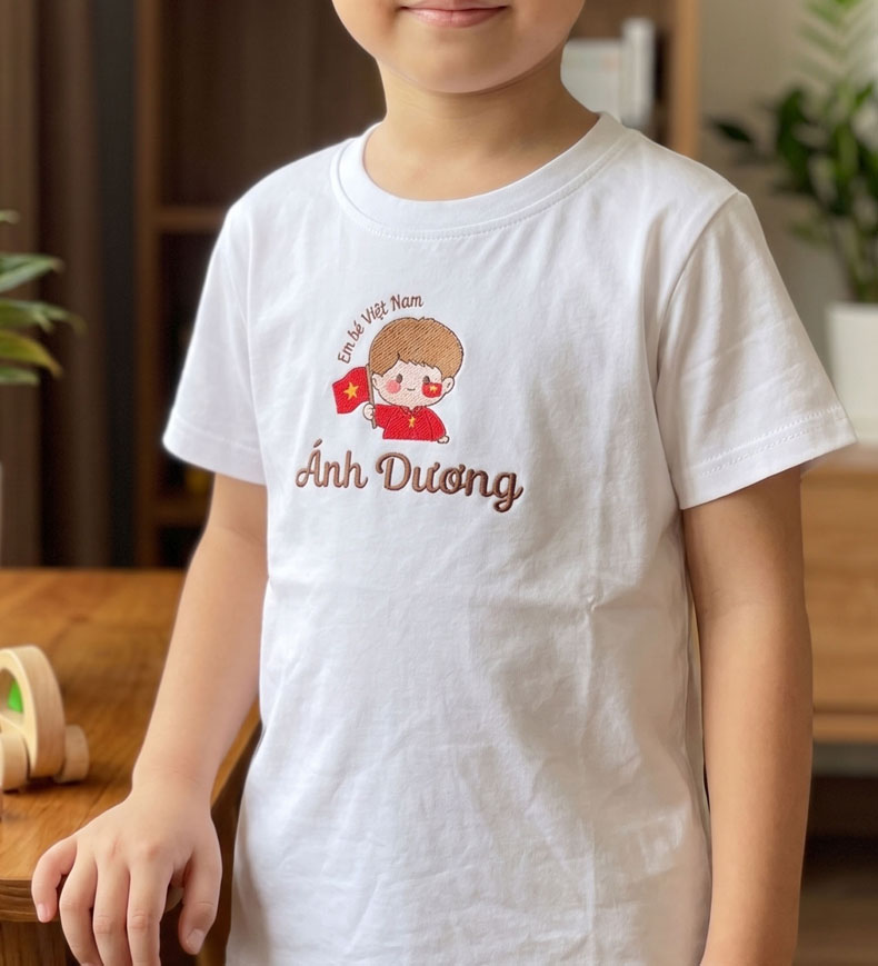 Áo Thêu Tên Con