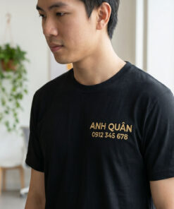 Thêu Tên và Số Điện Thoại Lên Ngực Trái Áo